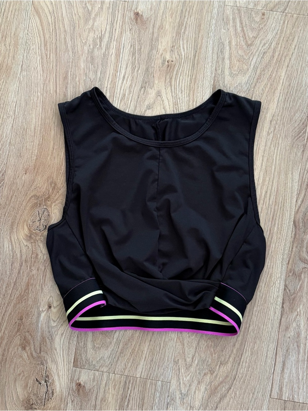 Fabletics Pia Powertouch light front twist tank Womens Small